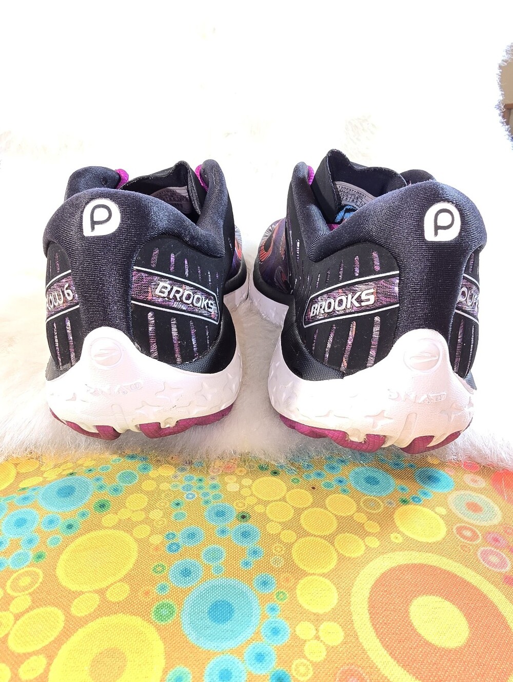 Brooks Pure Flow 6 Purple/Black Peacock Feather Patterned Women's Running Shoes - Picture 6 of 10